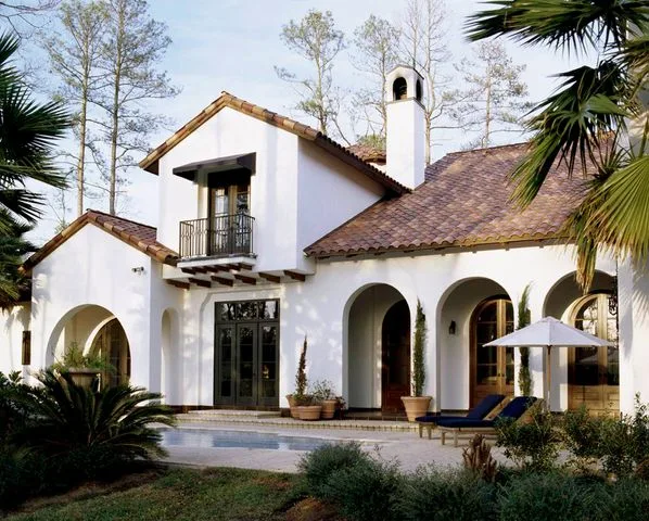 Top Advantages of Tile Roofs for South Florida Homes