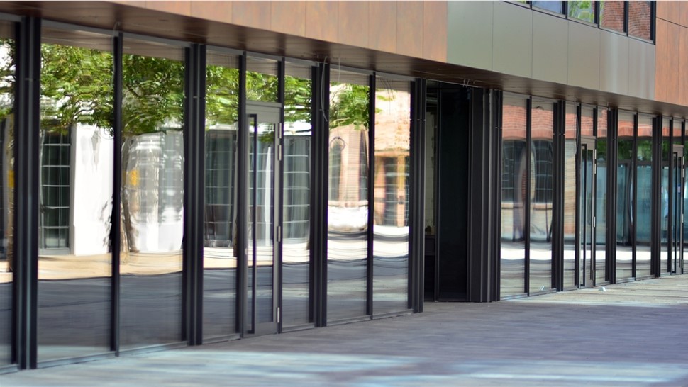 Commercial - Storefront Photo 1