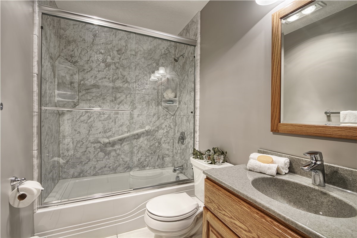 Choosing the Right Contractors for Your Bathtub or Shower Remodel