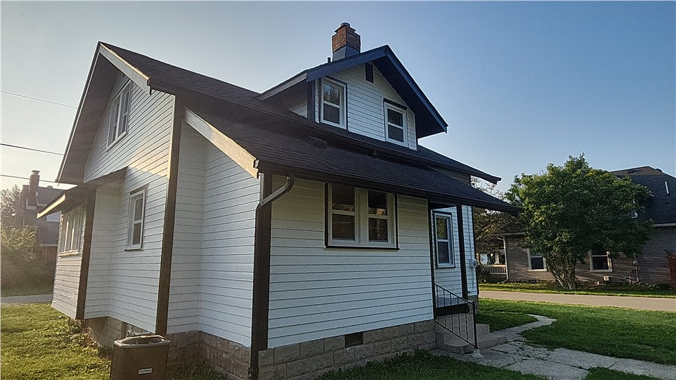 Windows Project in Cumberland, IN by Storm Warrior Roof