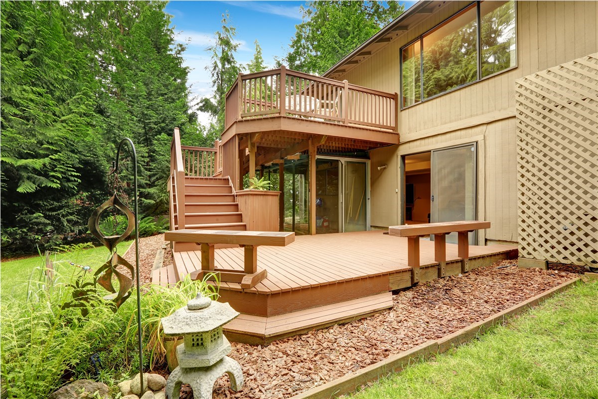 How Will an Outdoor Deck or Patio Improve Your Texas Home?