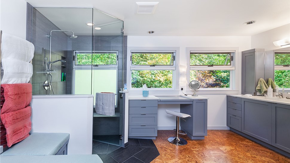 Bathroom Remodeling - Re-Configuration Photo 1