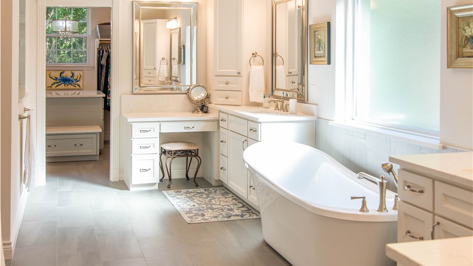 Bathroom Remodeling - Bath Conversions Photo 1