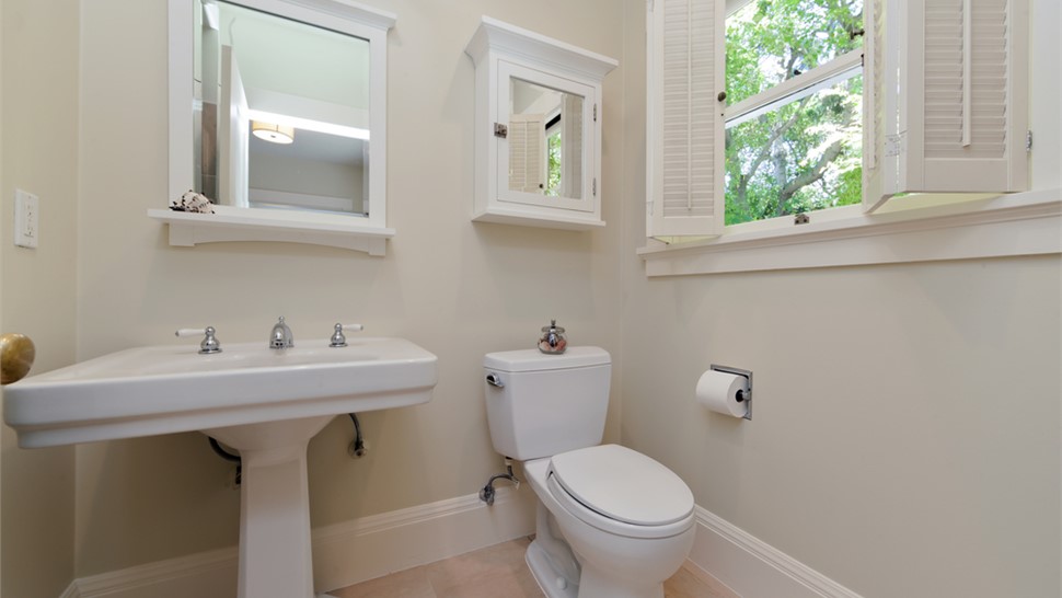 Bathroom Remodeling - Toilets Photo 1
