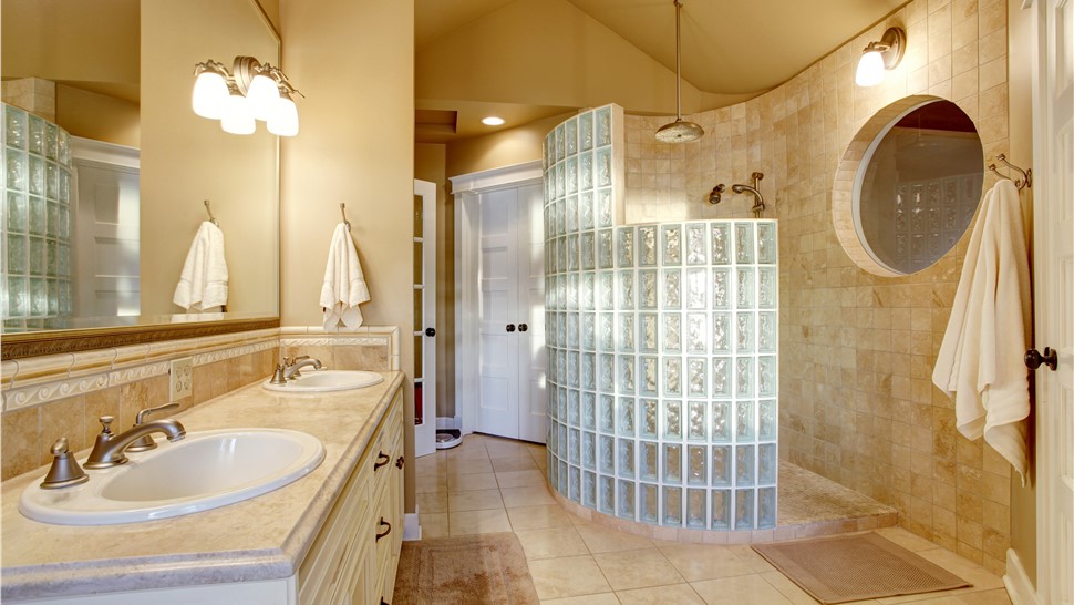 Bathroom Remodeling - Glass Walls Photo 1