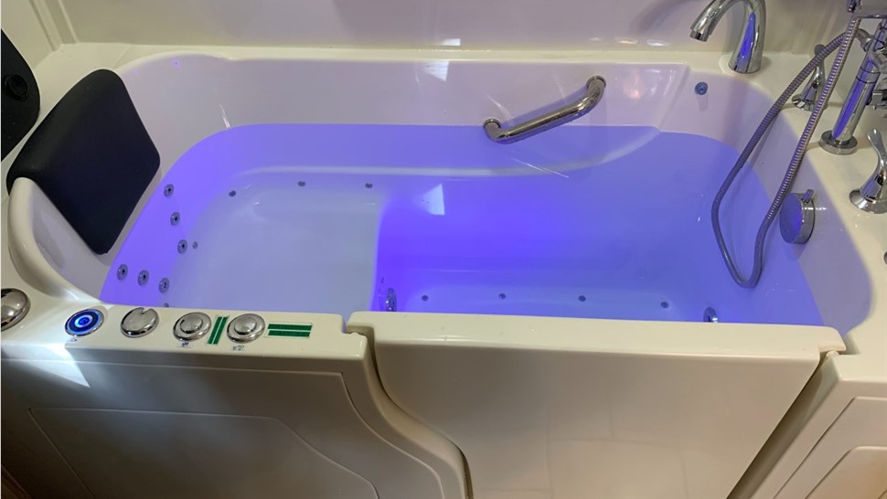 Baths - Bathtub Replacement Photo 1