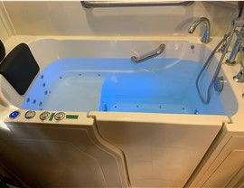 Baths - Bathtub Replacement Photo 4
