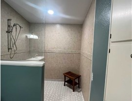 Baths - Walk-in Showers Photo 2