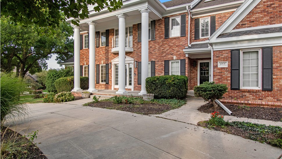 Siding Project in Omaha, NE by Thompson's Home Improvement