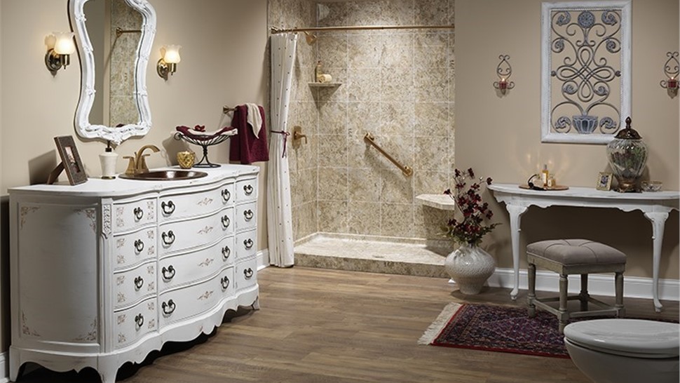 Shower Surrounds Photo 8