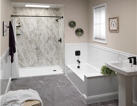 Shower Surrounds Photo 65