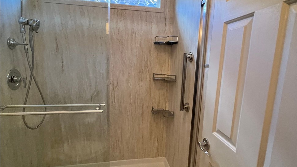 Bath Project in North Las Vegas, Nevada by Thompson Bath