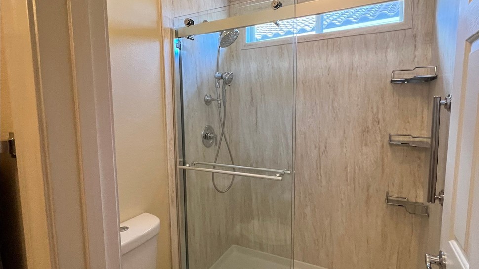 Bath Project in North Las Vegas, Nevada by Thompson Bath