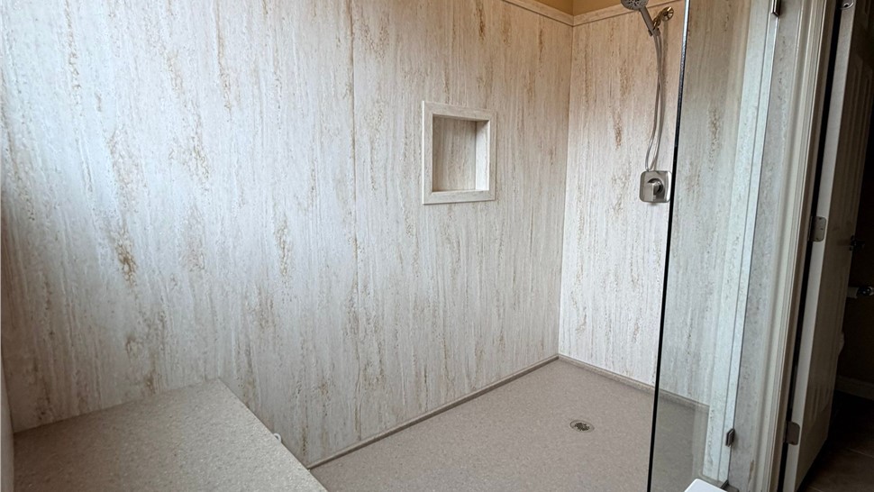 Bath Project in Mesquite, Nevada by Thompson Bath