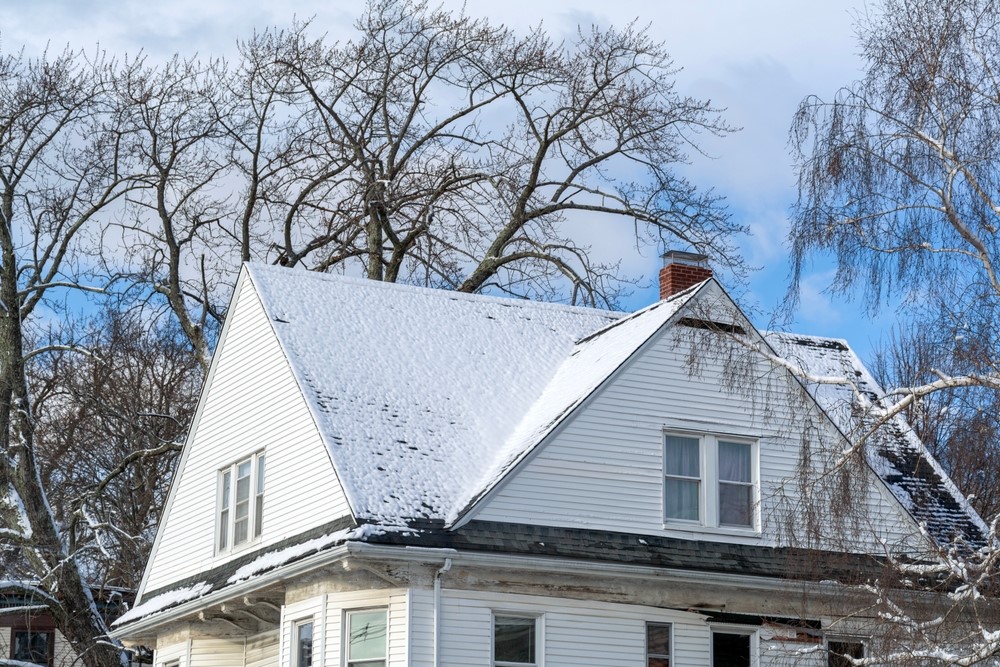 5 Winter Roof Problems Homeowners Ignore