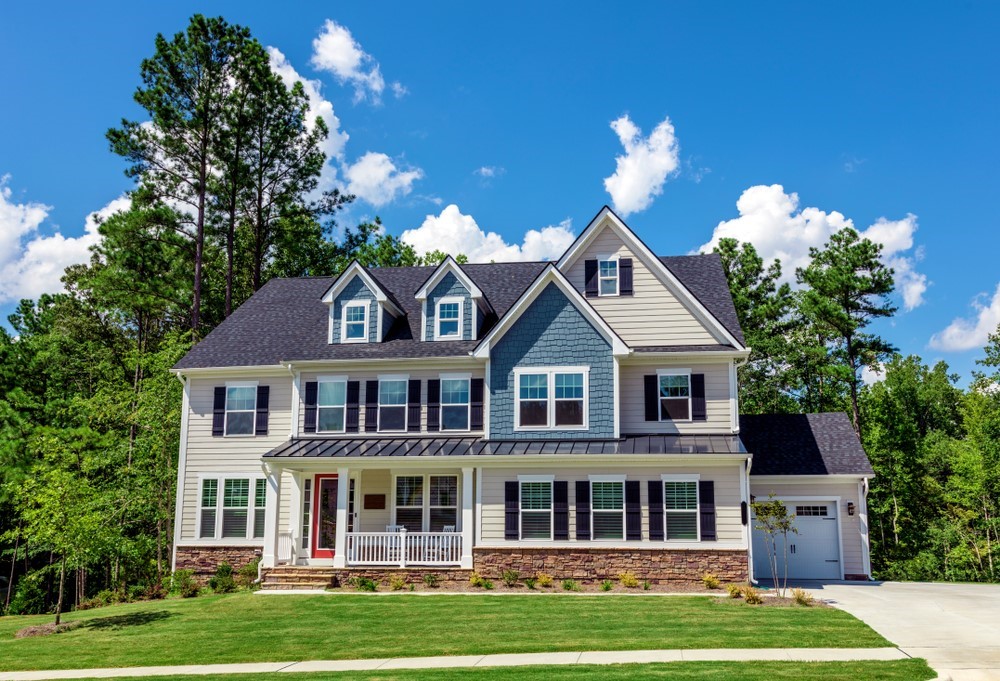 What Impacts Roof Replacement Cost? A Homeowner’s Guide to New Roof Pricing