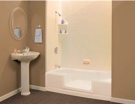 Bathrooms - Bathroom Step-Through Insert Photo 3