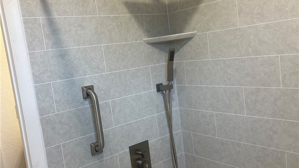 Showers Project in St Petersburg, Florida by Top Notch Remodelers