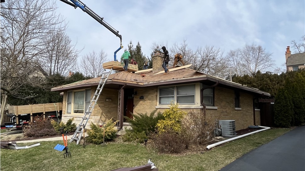 Replacement siding, replacement siding installation, replacement roofing contractors, replacement roof, replacement fascia, James Hardie, LP Smartside.