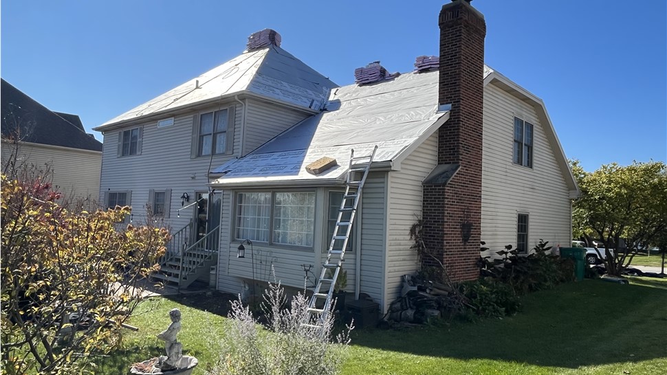 Naperville, Morris, Shorewood, Montgomery, Joliet, Plainfield,  insurance claims, storm damage, insurance work, vinyl siding, restoration, repairs, siding contractors, affordable.