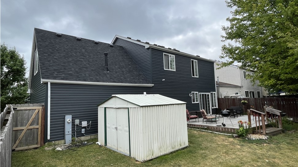 Siding job Aurora Illinois, TTLC Inc. Variform Siding