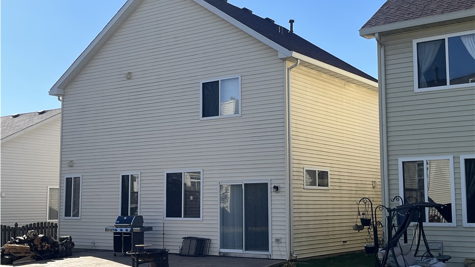 Punctual crew, durable product, great color, work Saturdays, bi-lingual, professional and courteous, positive experience.