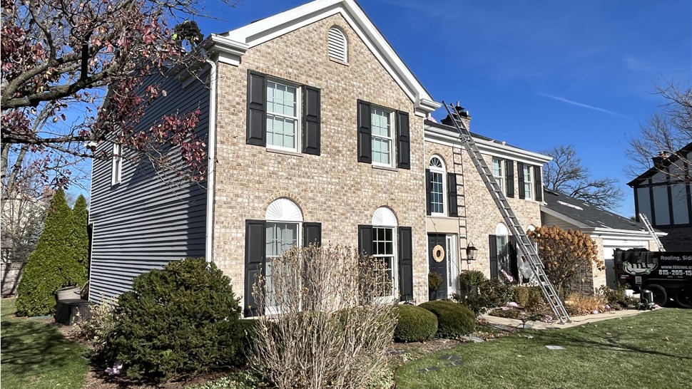 Willowbrook, Downers Grove, Oak Brook, Brookfield, Joliet, Plainfield, siding repair, roofing repair, gutter installers, fascia installers, decking repairs, courteous, punctual, bi-lingual.