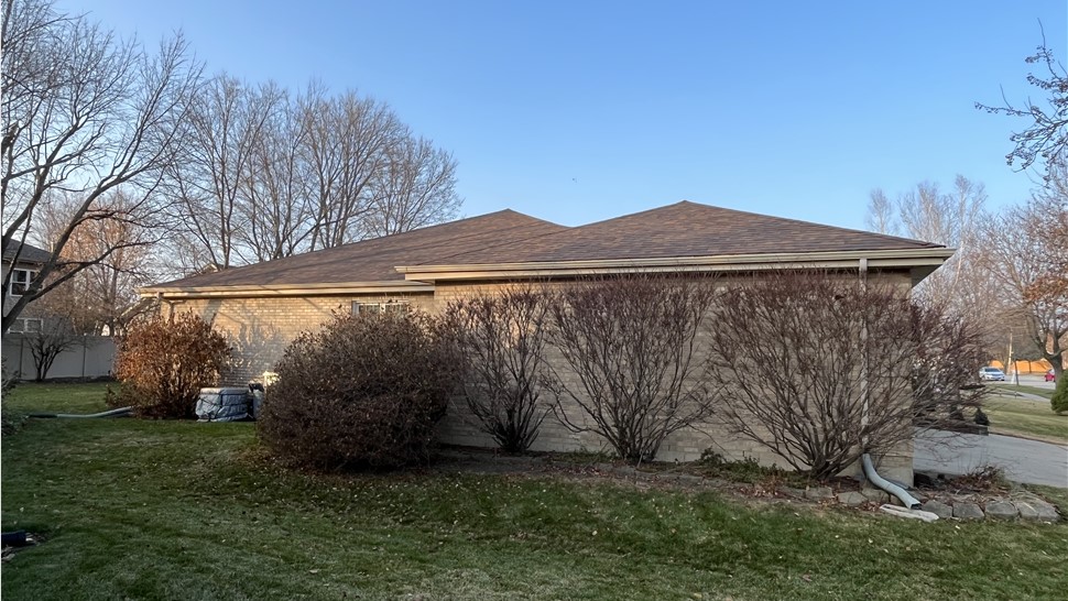 Woodale, Bloomingdale, Grayslake, Joliet, Plainfield, satisfied customer, seamless gutters, siding hail damage, siding repair, roofing repair, seamless gutter systems, affordable, wind damage.