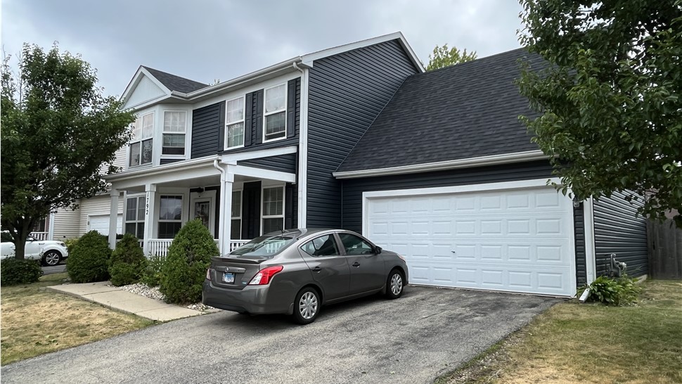 Siding job Aurora Illinois, TTLC Inc. Variform Siding