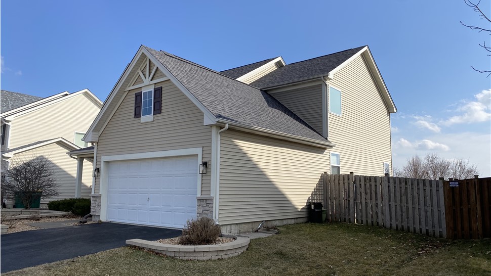 Good reputation, industry leader, great reviews, residential roofing, commercial roofing, great work, insurance assistance, insurance work, restoration company, siding storm damage repair.