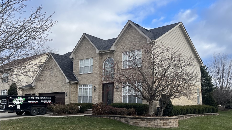 Woodale, Bloomingdale, Grayslake, Joliet, Plainfield, satisfied customer, seamless gutters, siding hail damage, siding repair, roofing repair, seamless gutter systems, affordable, wind damage.