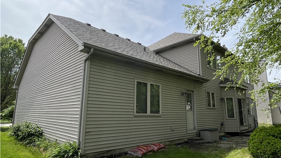 Roof with Owens Corner Driftwood Shingles, displaying their rustic beauty and lasting performance."