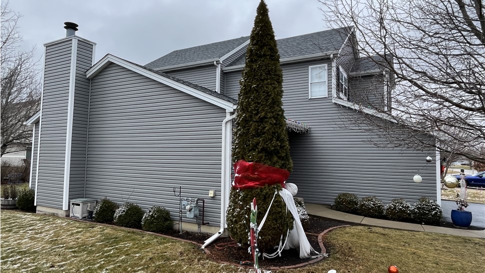 St. Charles, Aurora, Sandwich, Joliet, Plainfield, roofing repairs, roofing inspections, roof storm damage repair, roof hail damage, replacement siding, bi-lingual installers, siding contractors.