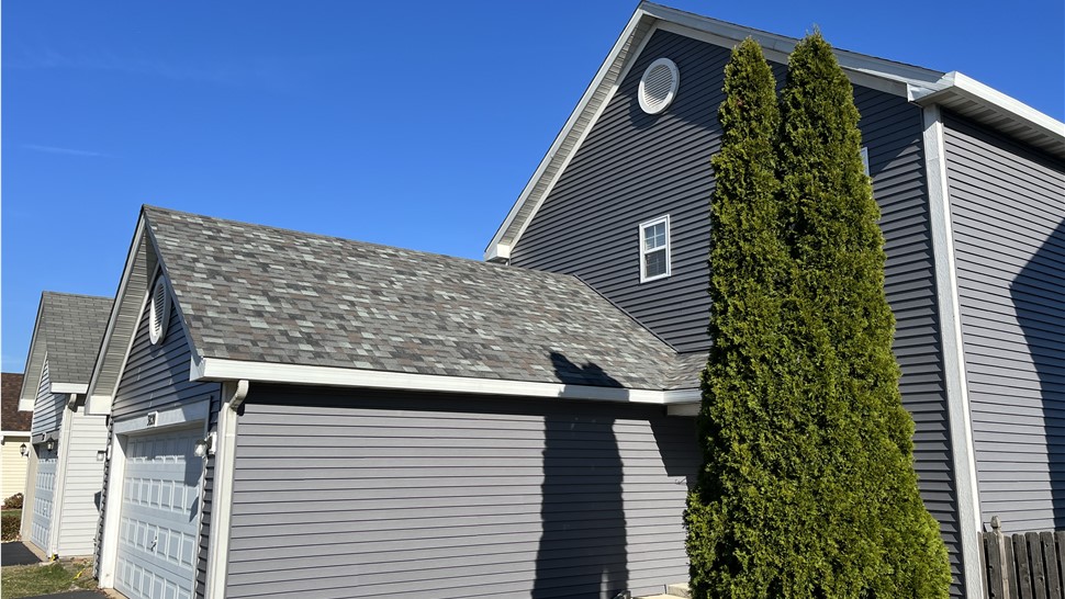 St. Charles, Aurora, Sandwich, Joliet, Plainfield, roofing repairs, roofing inspections, roof storm damage repair, roof hail damage, replacement siding, bi-lingual installers, siding contractors.
