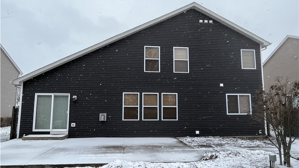 St. Charles, Aurora, Sandwich, Joliet, Plainfield, roofing repairs, roofing inspections, roof storm damage repair, roof hail damage, replacement siding, bi-lingual installers, siding contractors.