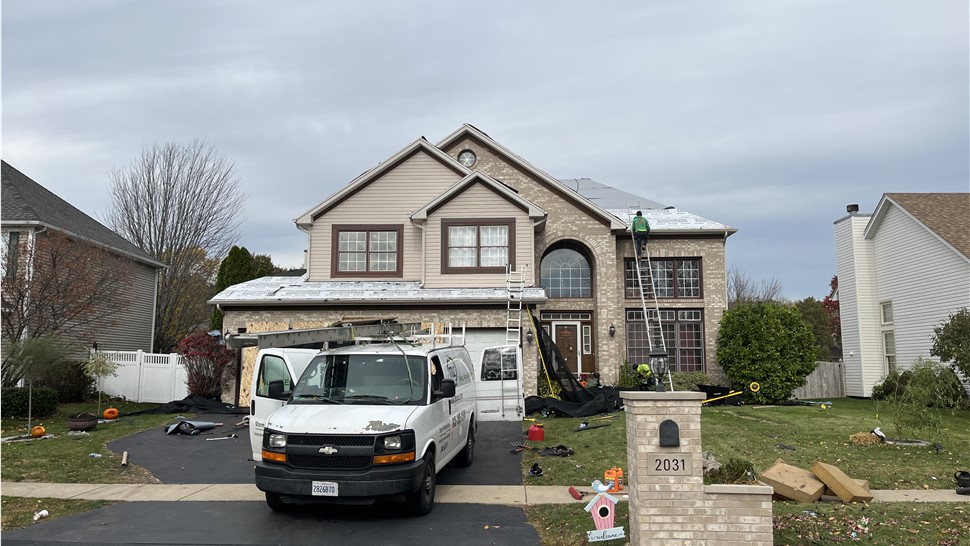 Plainfield, Joliet, Naperville, Lisle, Oswego, durable, nice crew, clean cut, seamless, weather resistant roof, very neat crew, seamless appearance, punctual, positive experience, energy efficient.