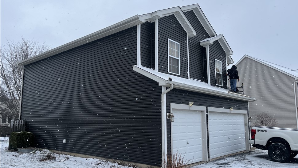 Residential siding, commercial siding, insurance work, storm damage, insurance assistance, soffit installers, siding wind damage, siding types, siding repairs, siding repair contractors.