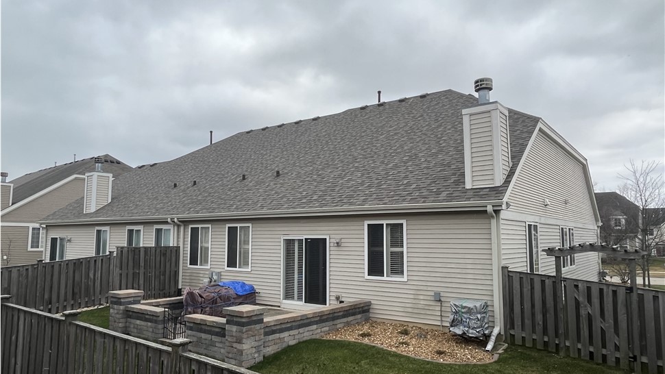 St. Charles, Aurora, Sandwich, Joliet, Plainfield, roofing repairs, roofing inspections, roof storm damage repair, roof hail damage, replacement siding, bi-lingual installers, siding contractors.