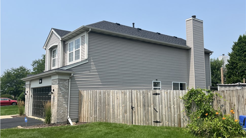 Naperville Home with Newly Installed Roof; Owens Corning Onyx Black Shingles