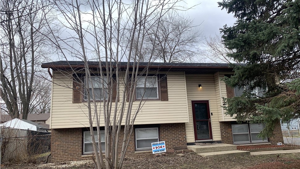 Roofing, Storm Damage Project in Bolingbrook, IL by TTLC, Inc