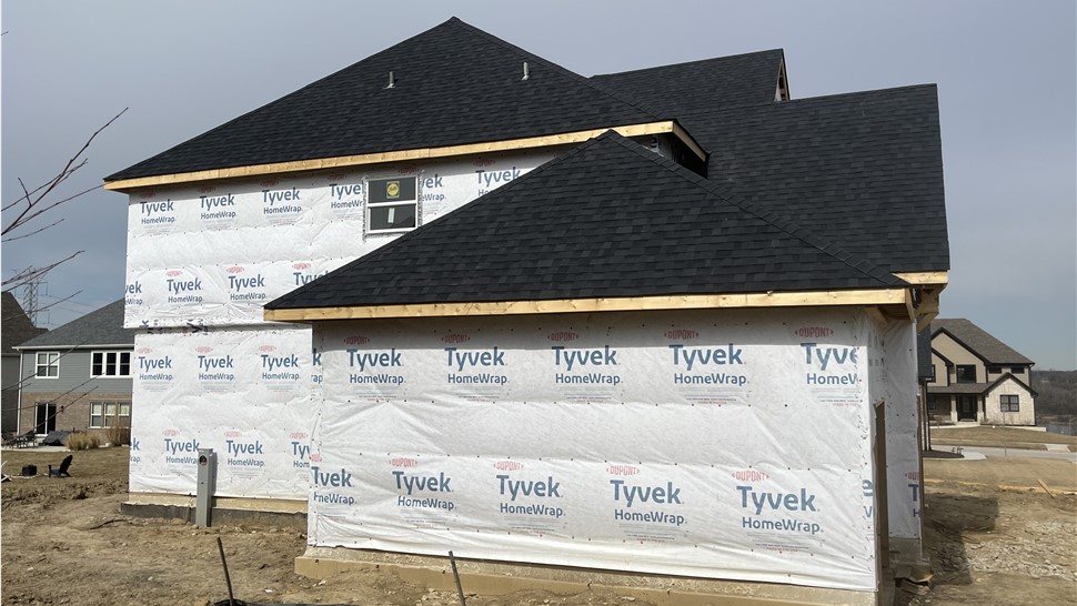 Replacement siding, replacement siding installation, replacement roofing contractors, replacement roof, replacement fascia, James Hardie, LP Smartside.