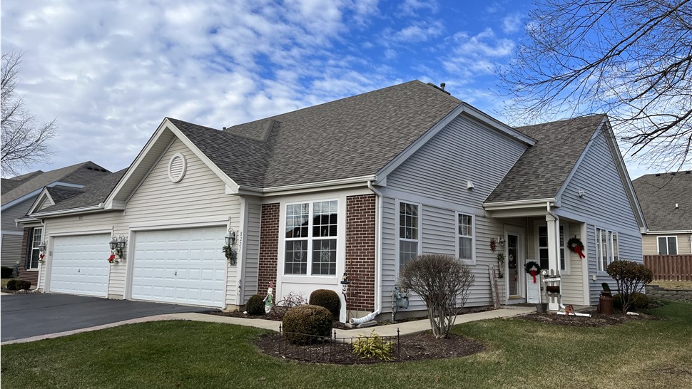 Warrenville, Eola, Downers Grove, Oak Brook, Brookfield, Joliet, Plainfield, siding repair, roofing repair, gutter installers, fascia installers, decking repairs, courteous, punctual, bi-lingual.