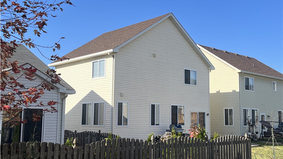 Punctual crew, durable product, great color, work Saturdays, bi-lingual, professional and courteous, positive experience.