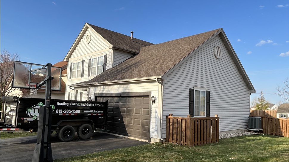 Bloomingdale, efficient, affordable, durable, quality work, quality products, reputable, respected, industry leader, professional, kind and courteous, roofing contractor.