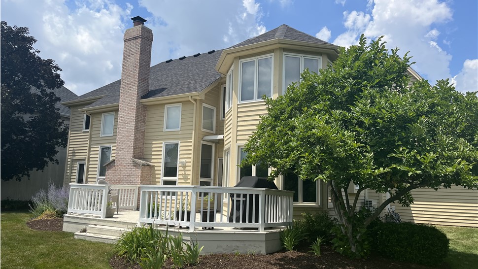 Roof installation in Aurora, Illinois; Owens Corning roof; Owens Corning Shingles "Black Sable"