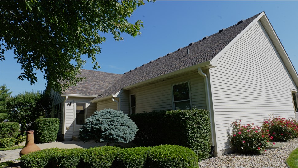 Roof installation Yorkville Illinois Owens Corning Shingles Summer Harvest