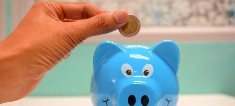 (blue piggy bank