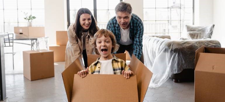 Moving to Oakland with a family: What parents should know before relocating