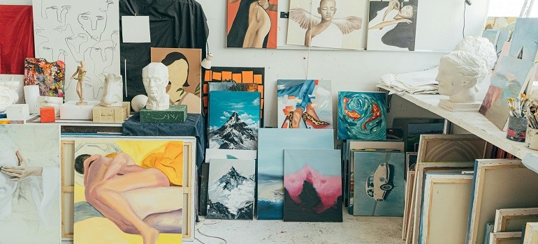 Pack & move large and fragile items like a pro with these top tips