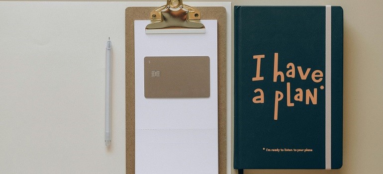 Credit card and planner to help you find a place to live if you have bad credit